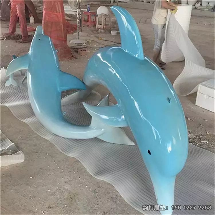 仿真海豚雕塑 象征著人與人之間的溝通和友誼 仿真海豚雕塑 象征著人與人之間的溝通和友誼