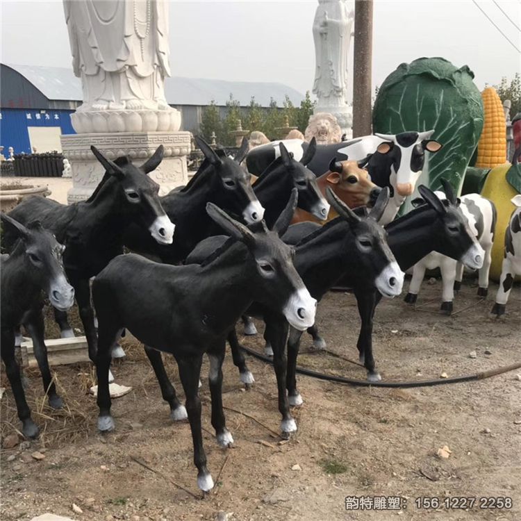 玻璃鋼動(dòng)物毛驢雕塑 玻璃鋼動(dòng)物毛驢雕塑