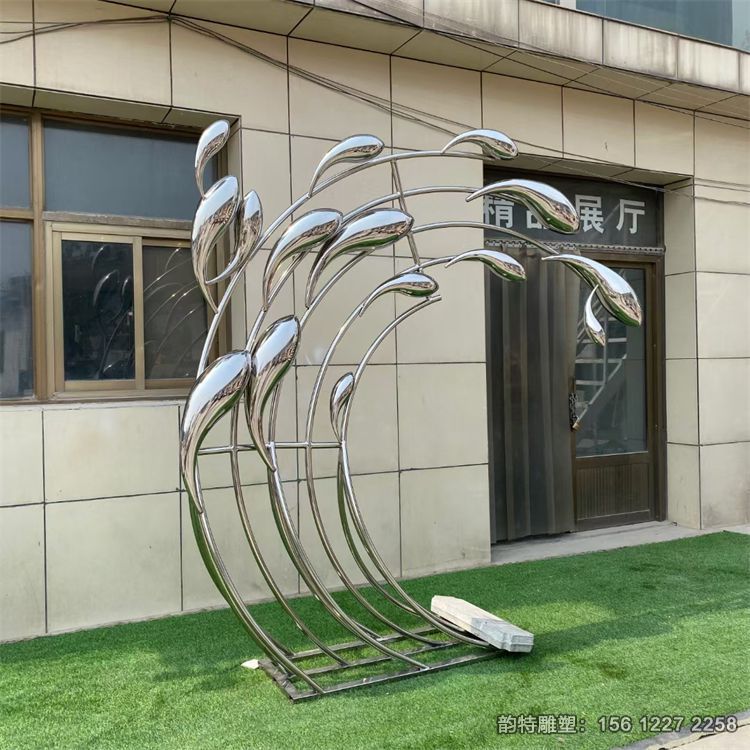 不銹鋼圓環(huán)魚群雕塑，不銹鋼抽象小魚雕塑加工廠